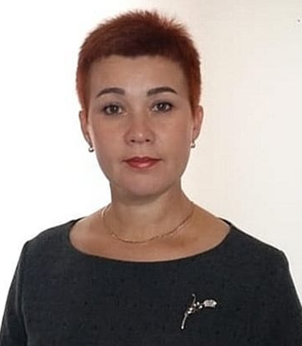 Уварова Елена Владимировна.